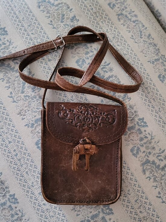 Vintage Handbags - Vintage 80s Tooled Leather Crossbody Bag Brown Boho Renaissance Festival Pouch